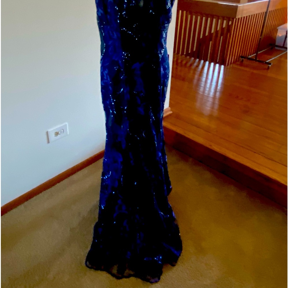 Beautiful blue mother of the bride wedding dress.